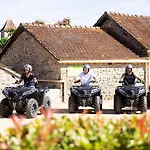 Zecamping 4 Etoiles Familial Animaux Acceptes Terrain Multisports Κάμπινγκ Thégra