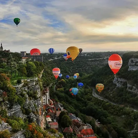 Zecamping 4 Etoiles Familial Animaux Acceptes Terrain Multisports * テグラ