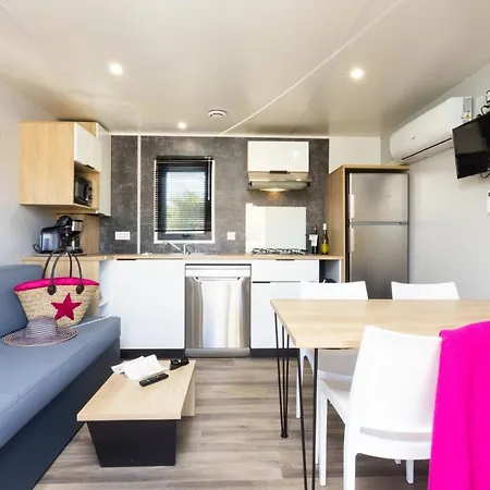 4 Etoiles - Piscine - Eeicab