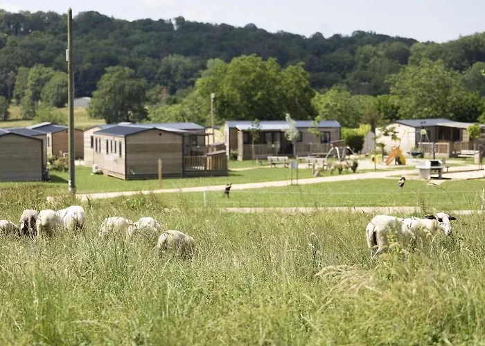 Κάμπινγκ 4 Etoiles - Piscine - Eeicab *