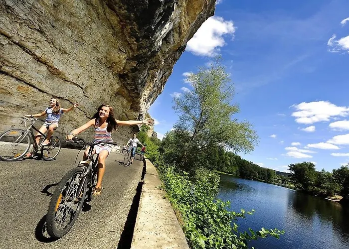 Zecamping 4 Etoiles Familial Animaux Acceptes Terrain Multisports