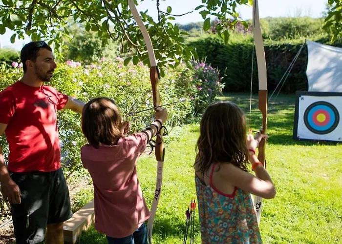 Zecamping 4 Etoiles Familial Animaux Acceptes Terrain Multisports مكان تخييم