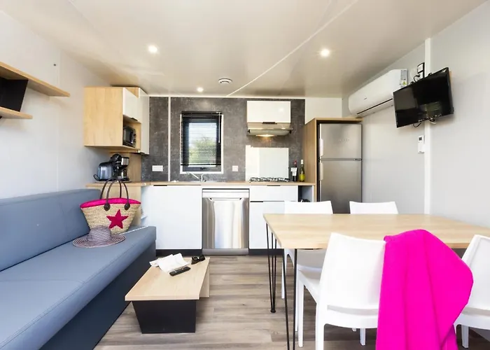 4 Etoiles - Piscine - Eeicab